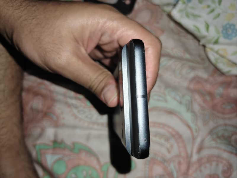 Google Pixel 8 5