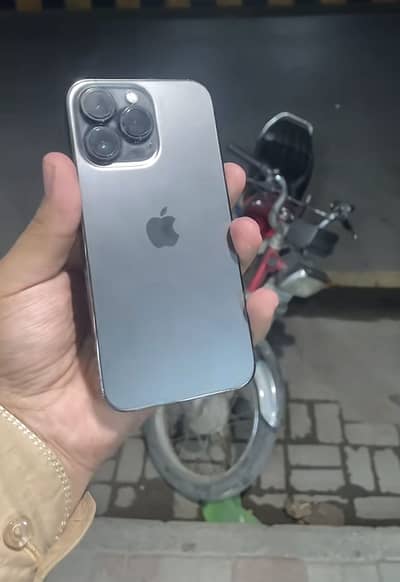 Apple iPhone 13 Pro urgent