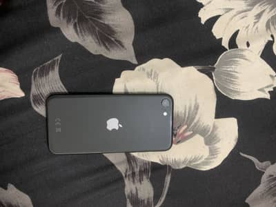 Apple iPhone SE