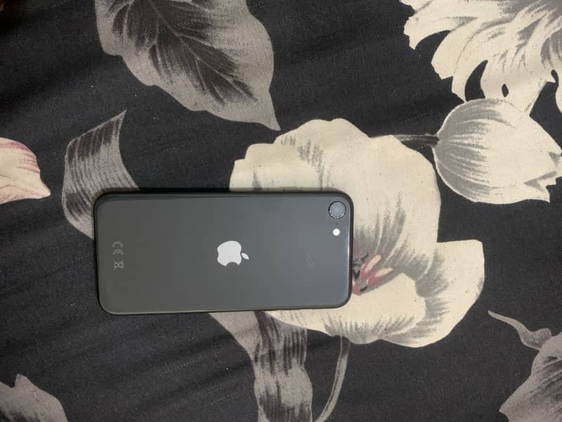 Apple iPhone SE 0