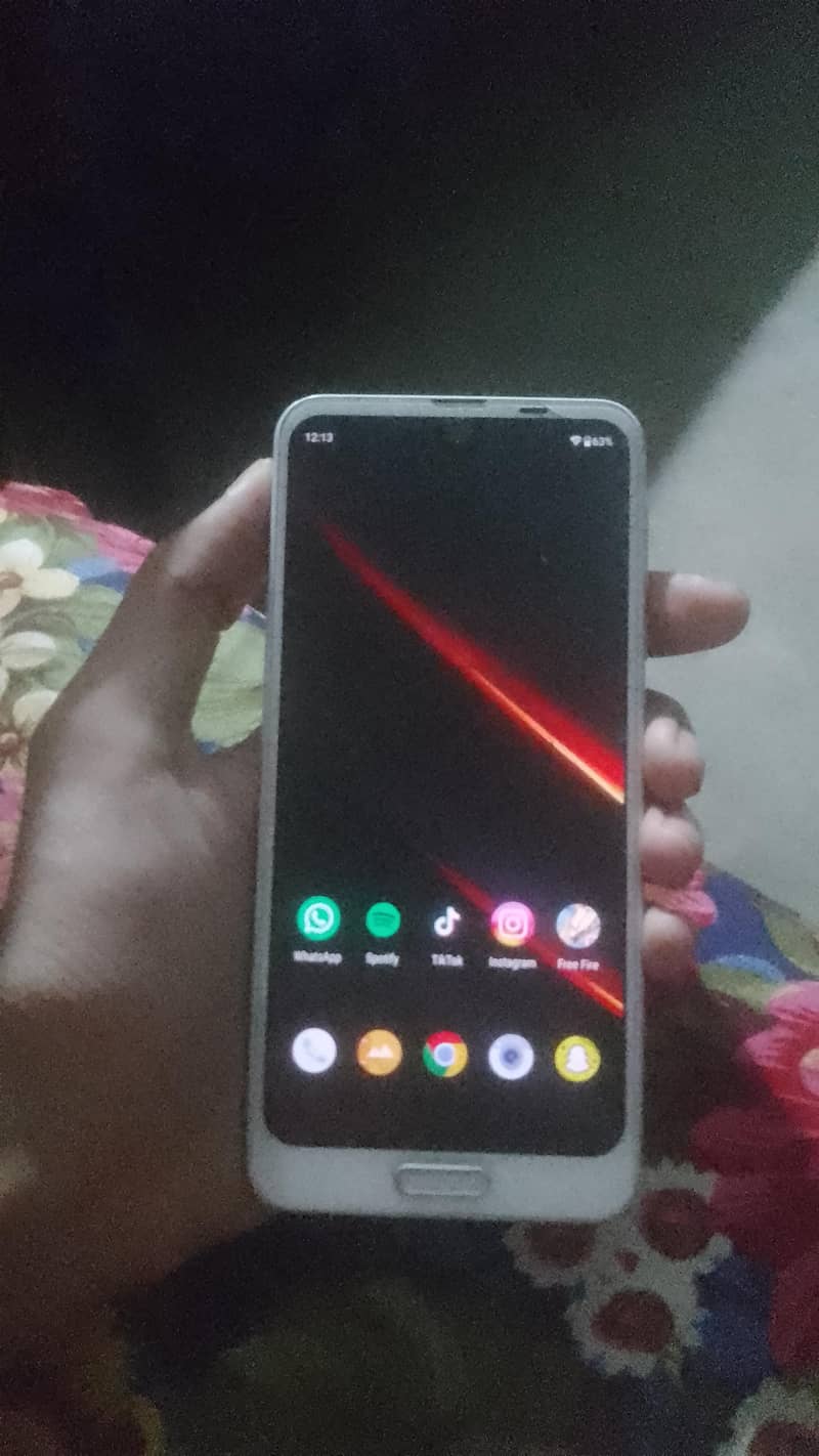Sharp Aquos R2 0