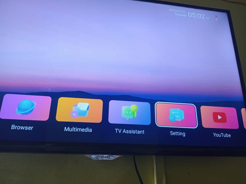 Samsung smart Borderless model 3