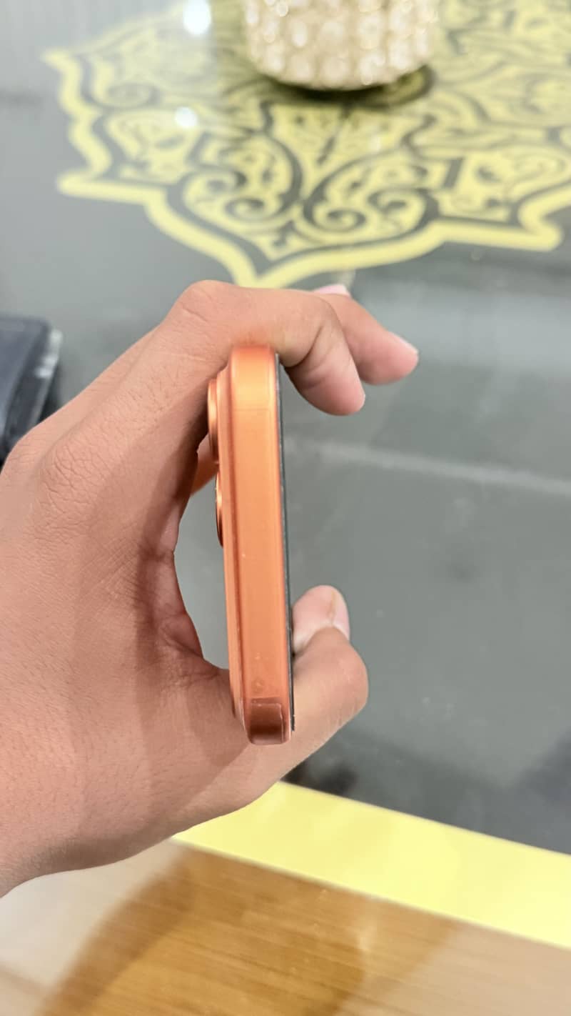 Apple iPhone 17 Pro Max 2