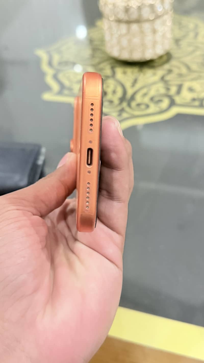Apple iPhone 17 Pro Max 3