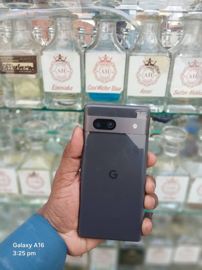 Google Pixel 7a 2