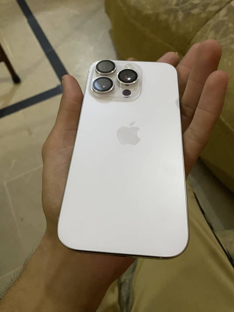 iPhone 16 pro 7