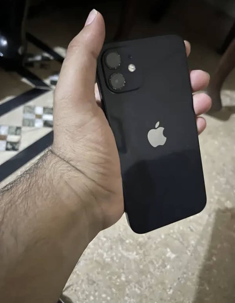 Apple iPhone 12 0