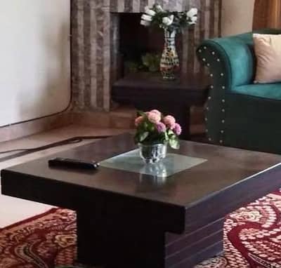 Coffee/Center Table with two side tables