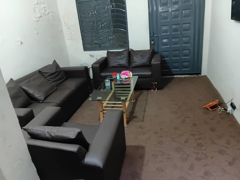 black sofa set 0