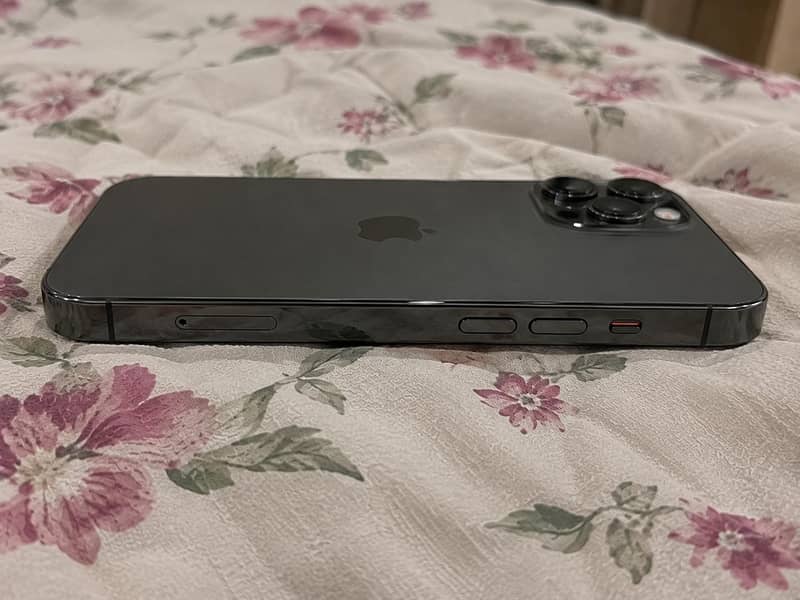 Apple iPhone 13 Pro 3