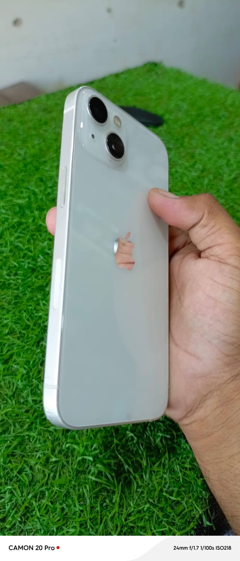 Apple iPhone 13 2