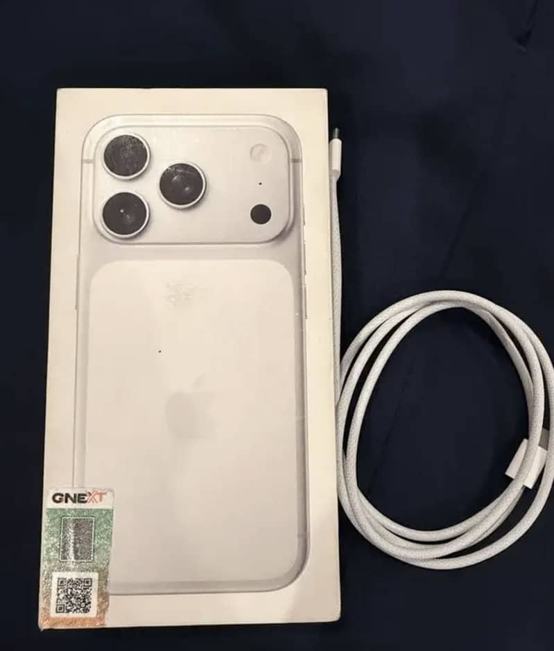 Apple iPhone 17 Pro 0