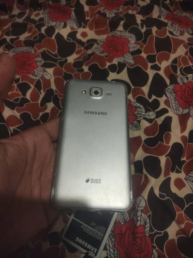 Samsung Mobile J7