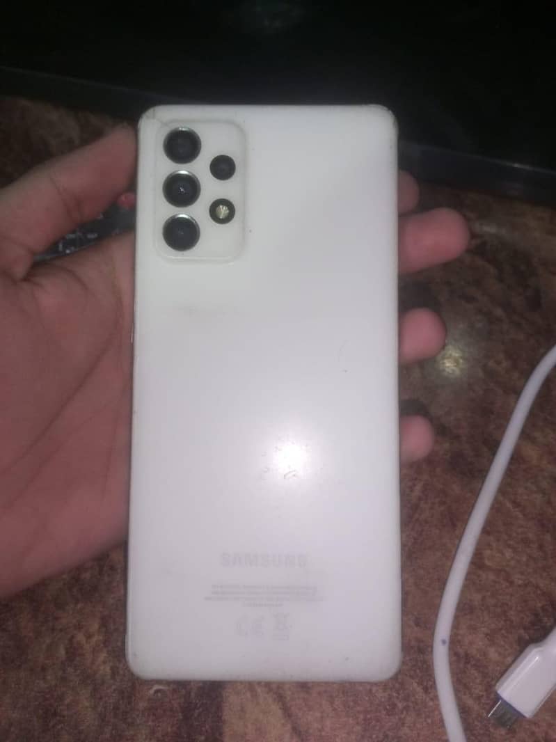 Samsung Mobile A72 1
