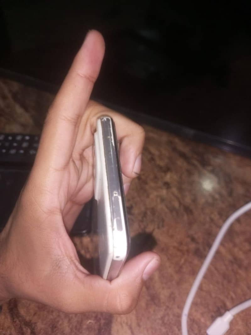 Samsung Mobile A72 3