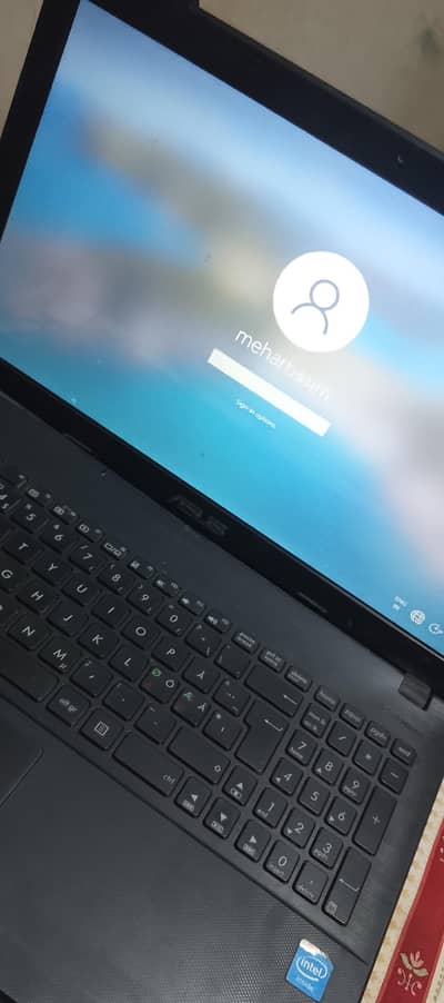 Asus laptop urgent for sale