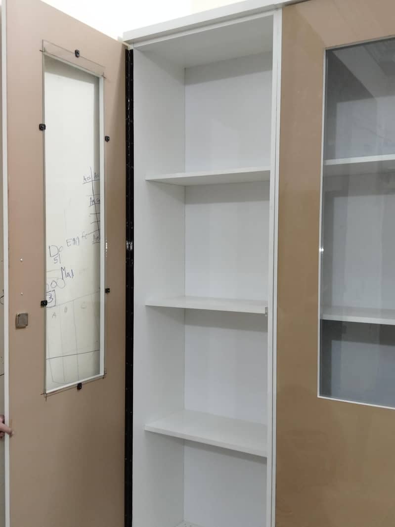 divider 3