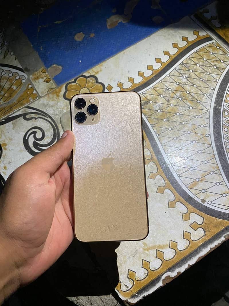 Apple iPhone 11 Pro Max 0