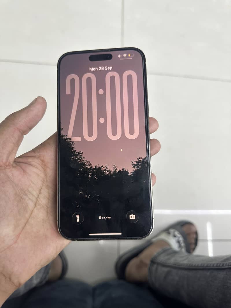 Apple iPhone 14 Pro Max 1