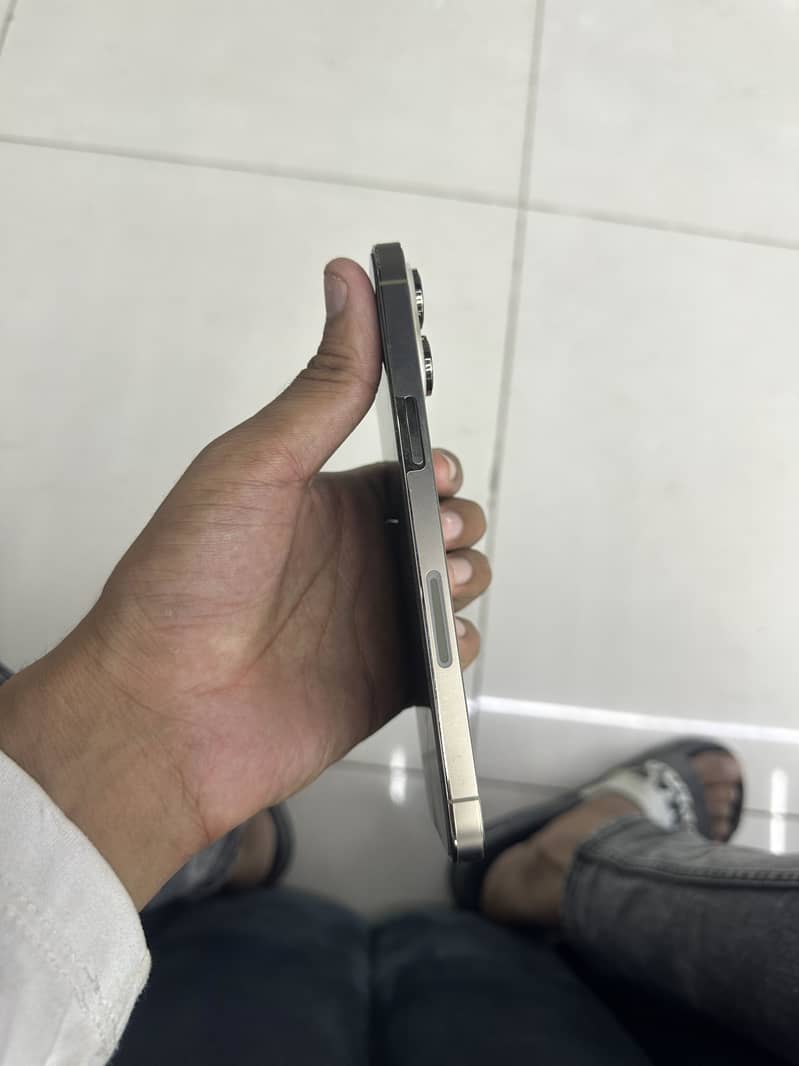 Apple iPhone 14 Pro Max 2