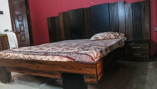 I'm selling my bedroom set only 11 month used