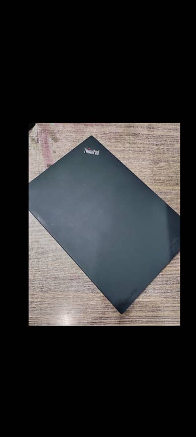 Lenovo i7 8th 2K led display