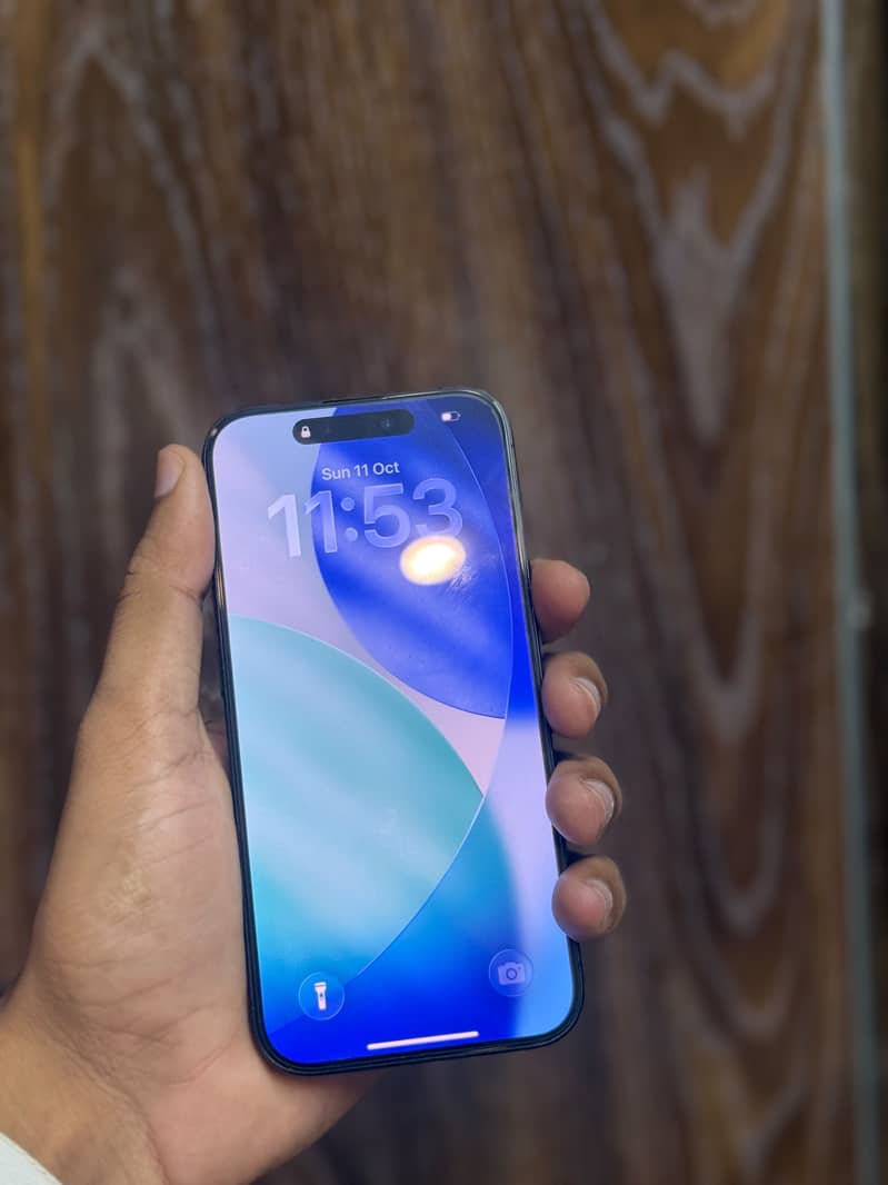 Apple iPhone 15 Pro 3