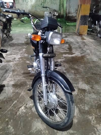 Hi speed 70 cc Sr first owner In good condition Just buy n Ride.