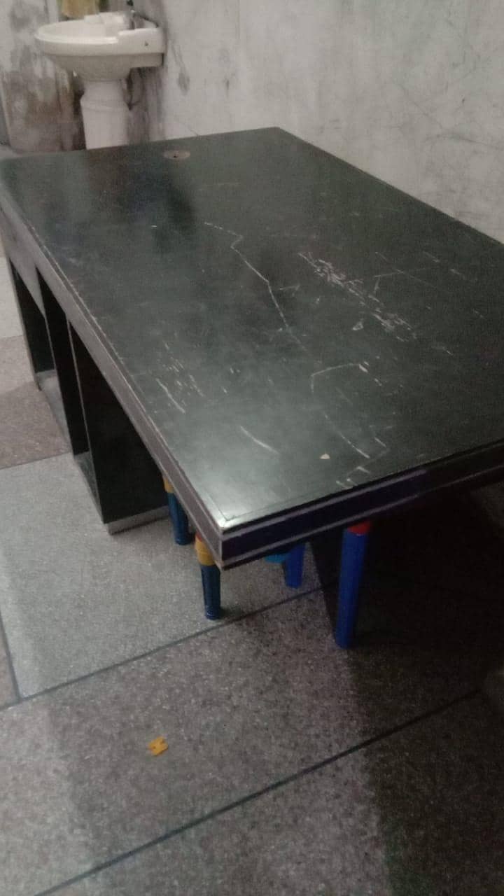 big office table 0