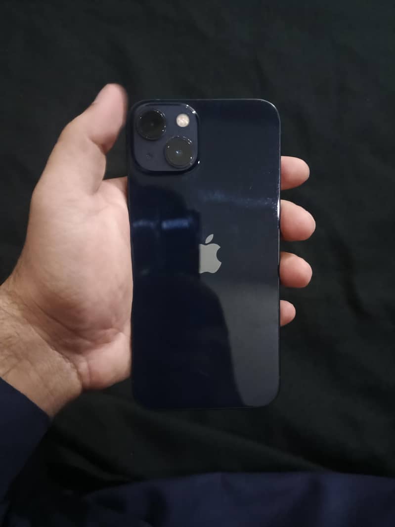 Apple iPhone 13 1