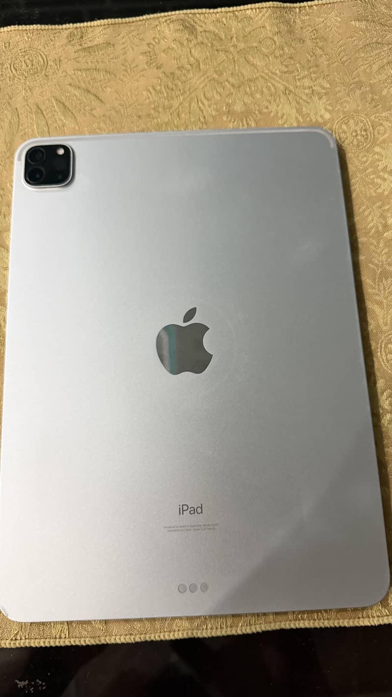 Ipad pro m1 11 inch 9