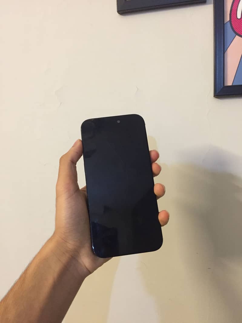 Apple iPhone 14 Pro Max 1