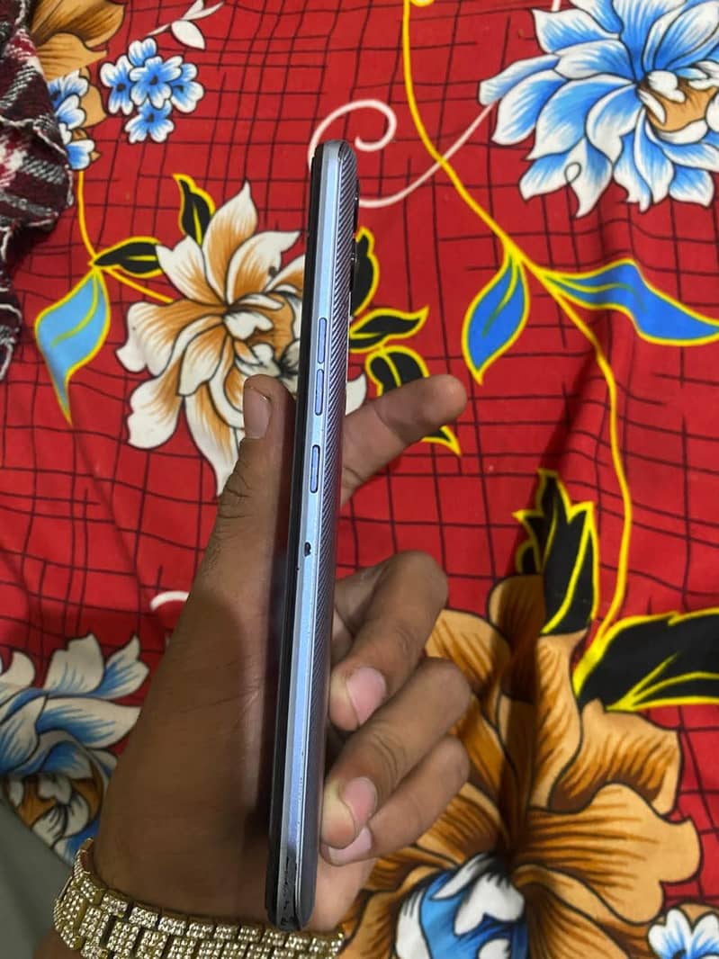 Tecno POP 1 3