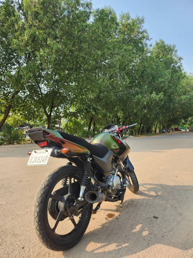 Ybr 125 1