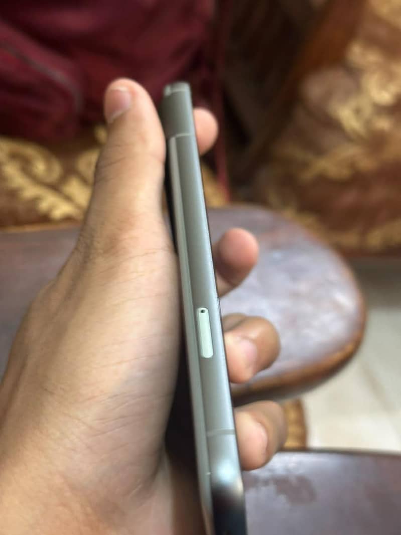 Google Pixel 8 3