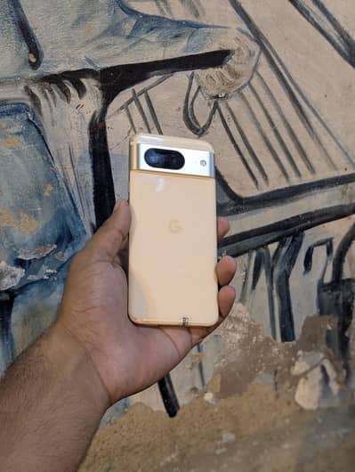 Google Pixel 8 most demanding colour Rose.