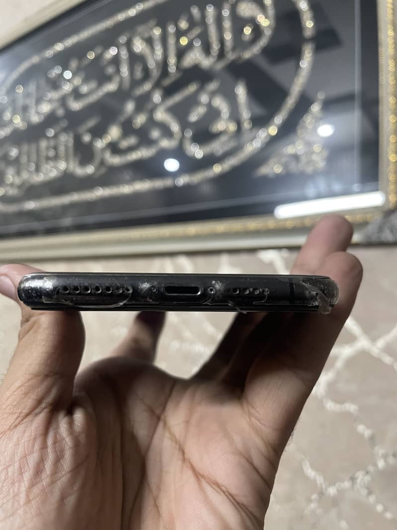 Apple iPhone XS Max 1