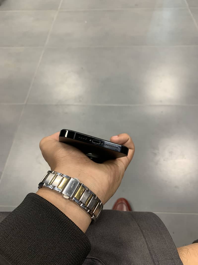 Apple iPhone 14 Pro Max 2