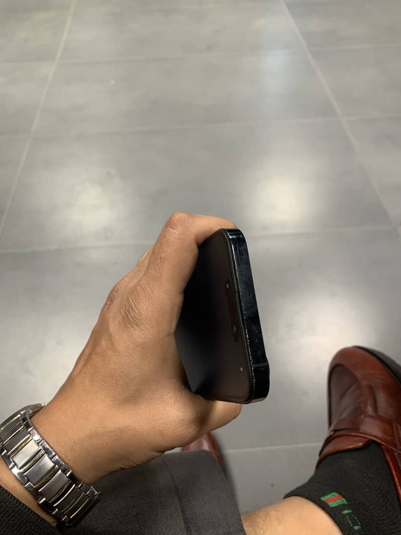 Apple iPhone 14 Pro Max 4