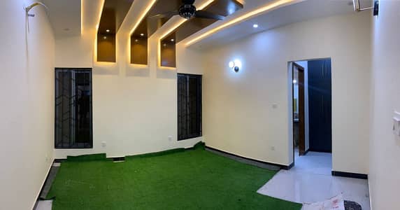 Big opportunity this house 5.5 Marla 1.5 Story House for Sale Gas Available Prime LOCATION this House in Soan