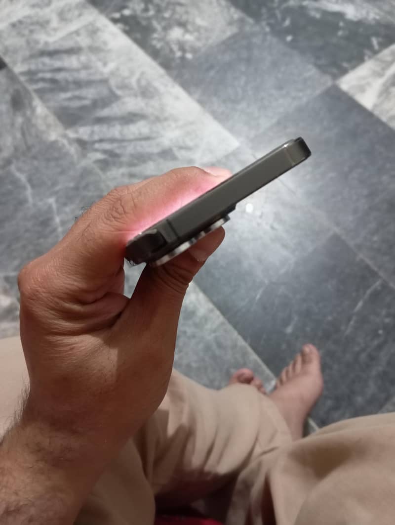 Apple iPhone 13 Pro 0