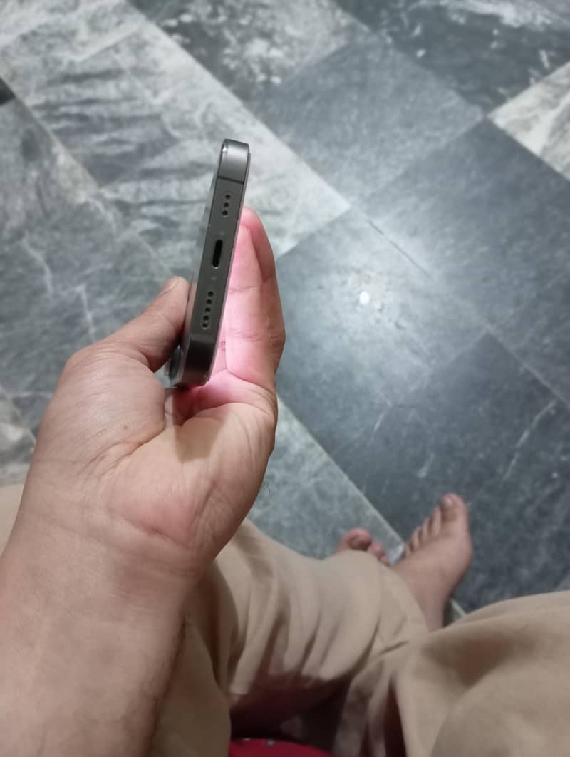 Apple iPhone 13 Pro 1