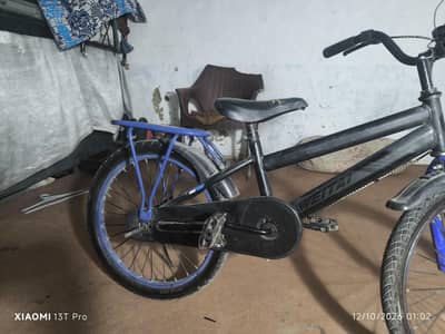 used small in good condition 8.10 condidon only sticker