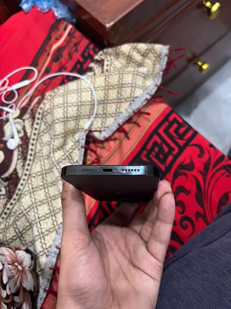 Apple iPhone 14 Pro Max 2
