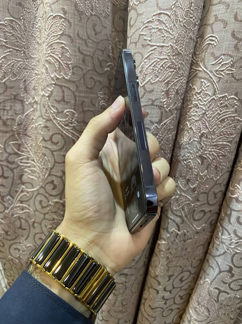 Apple iPhone 14 Pro 5