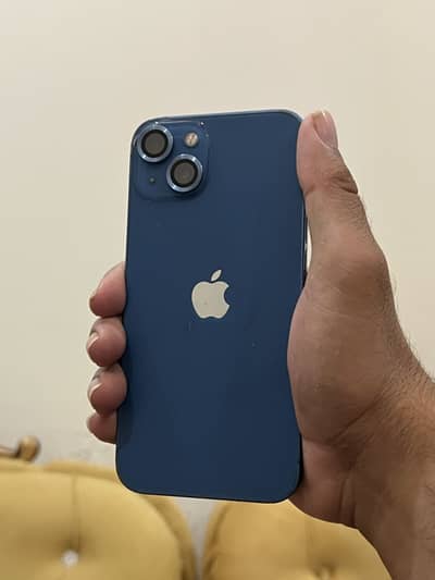 Apple iPhone 13