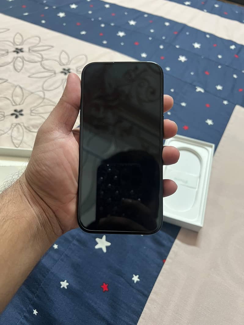 Apple iPhone 16 jv 3