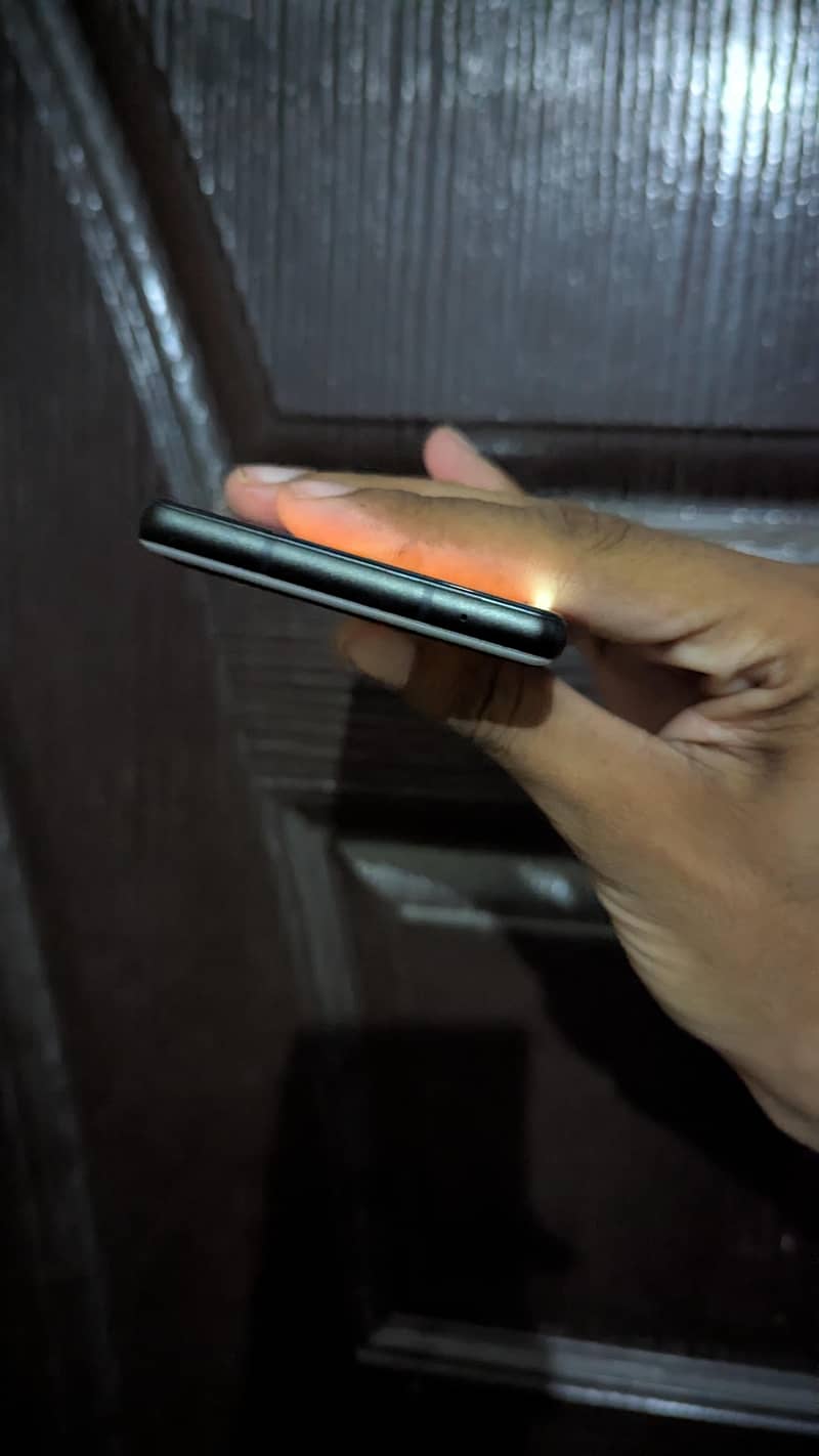 Google Pixel 6a 5