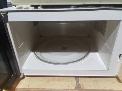 30,liter microwave oven ok condition
