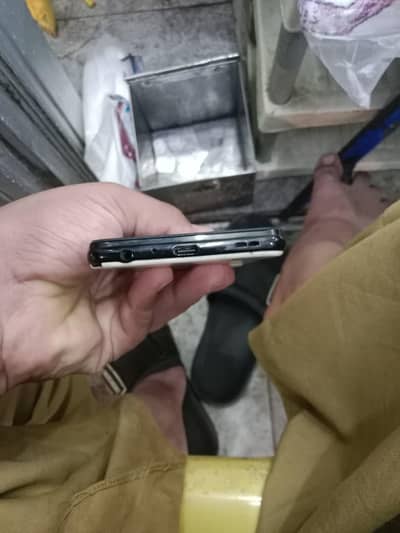 Samsung Mobile A52